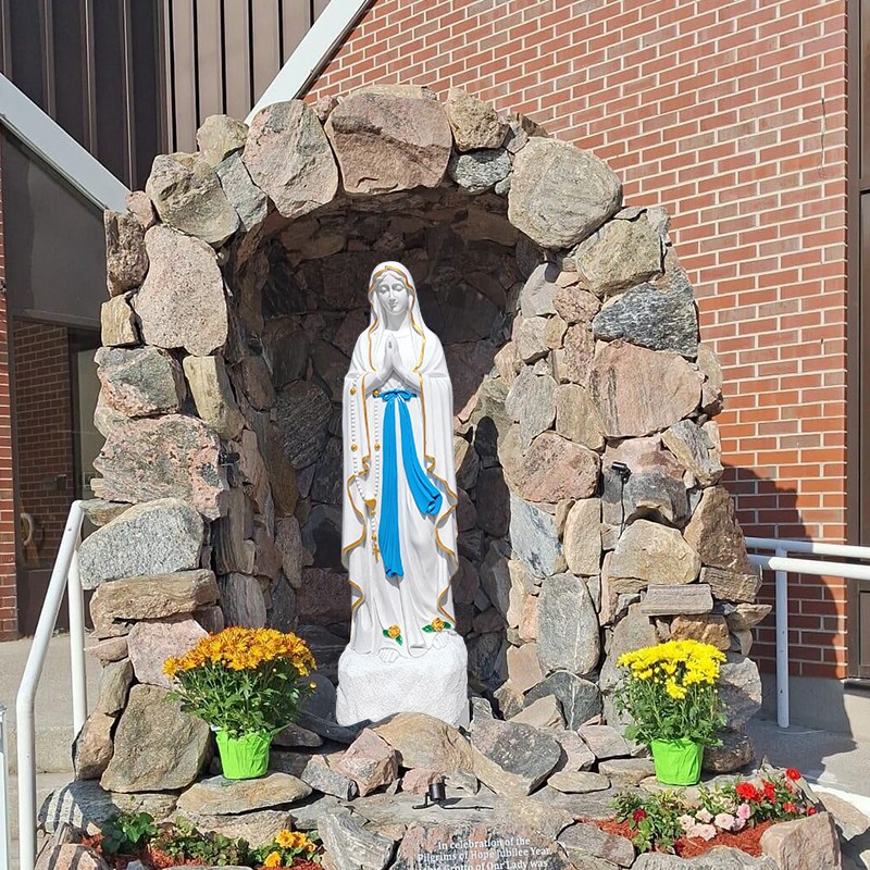 How To Create a Mary Garden: 6 Virgin Mary Statue Garden Ideas