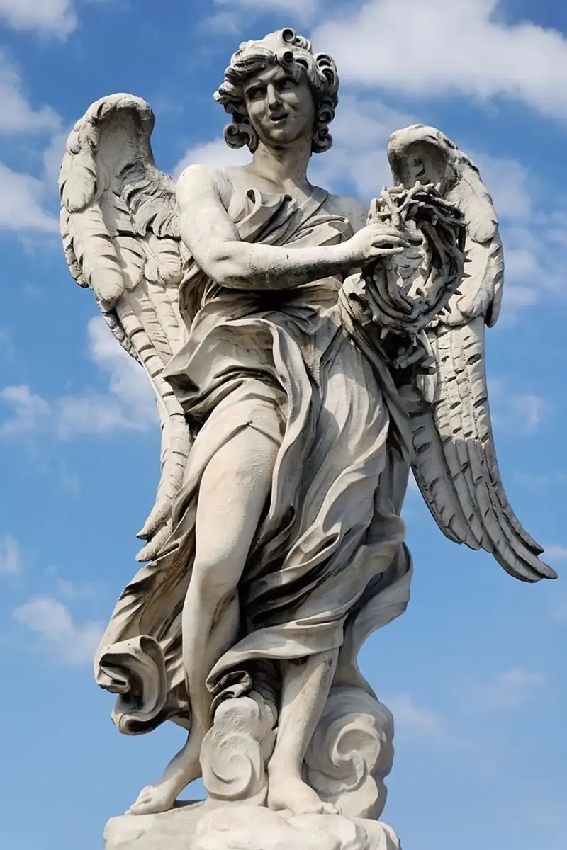 angel with the crown of thorns