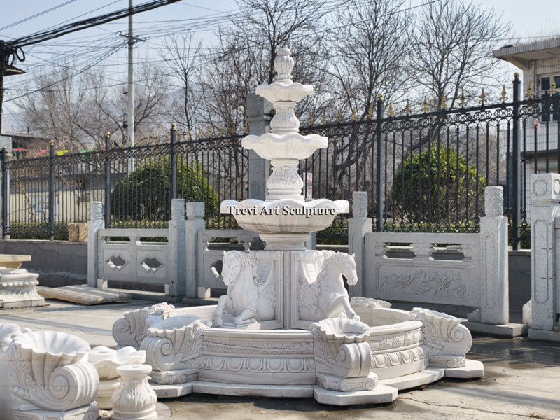 horse water fountain
