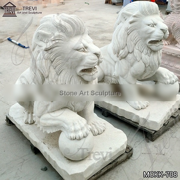 Marble Sitting Lion Statue with Paw on Ball for Sale MOKK-708 detail image