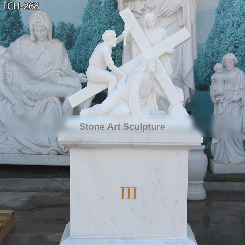 Station III | Jesus Falls The First Time Statue detail image