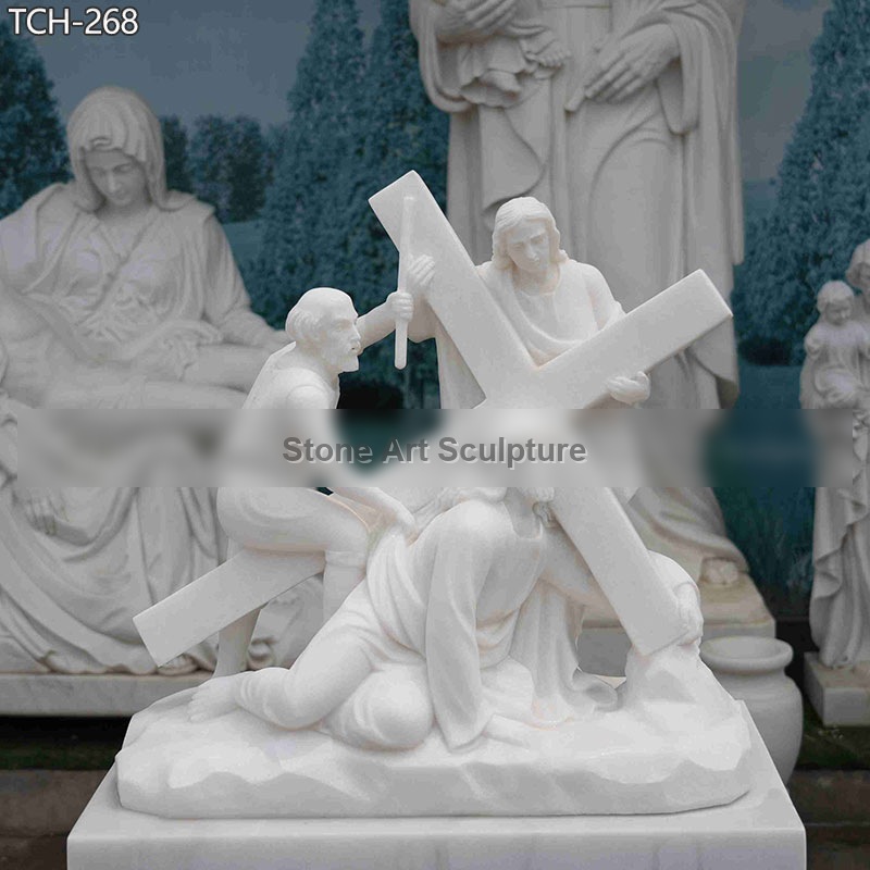 Station III | Jesus Falls The First Time Statue detail image
