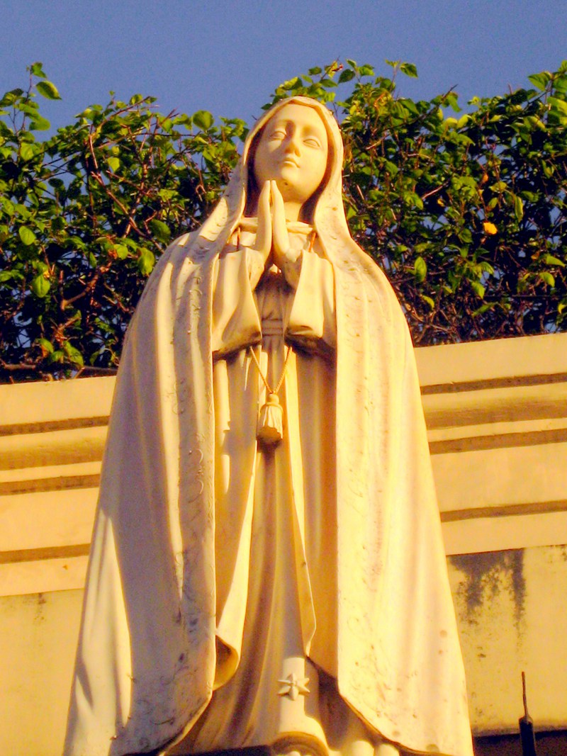 Where do You Put the Mother Mary Statue?