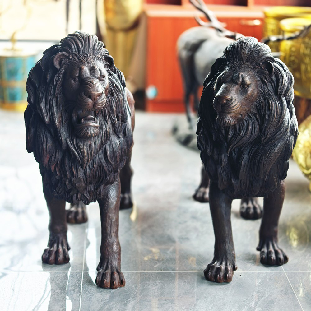 wildlife Standing Lion Statue replica