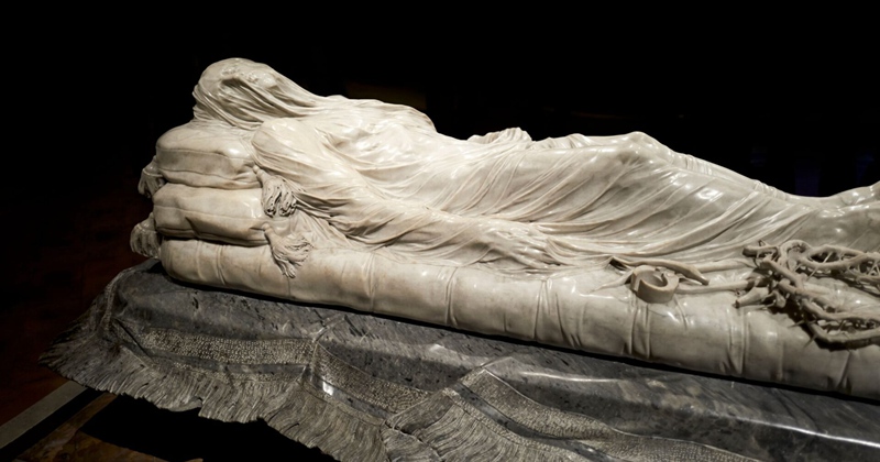Veiled Christ Statue