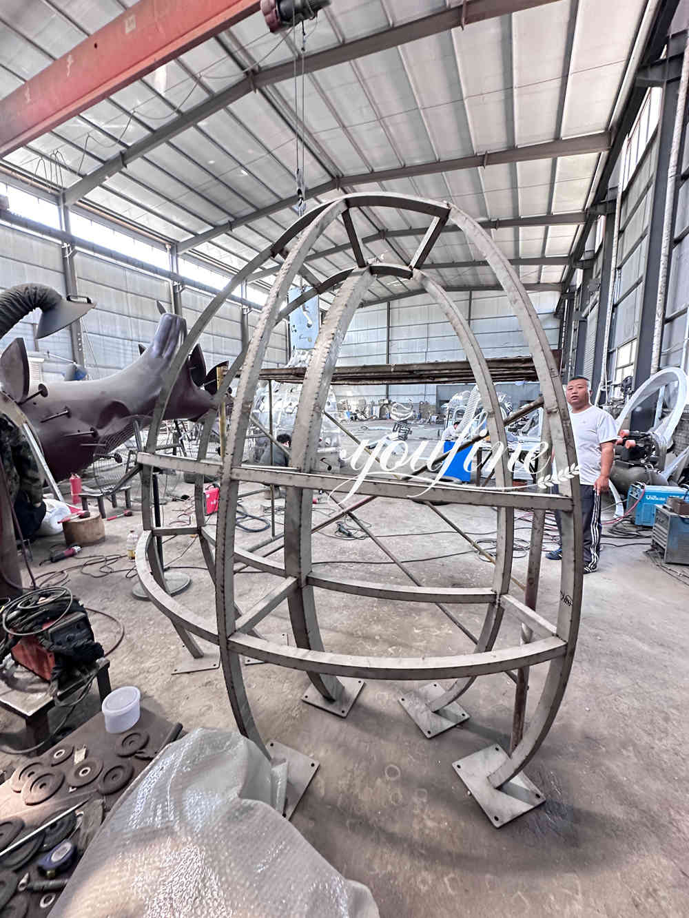 firm internal structure of large stainless steel sculpture