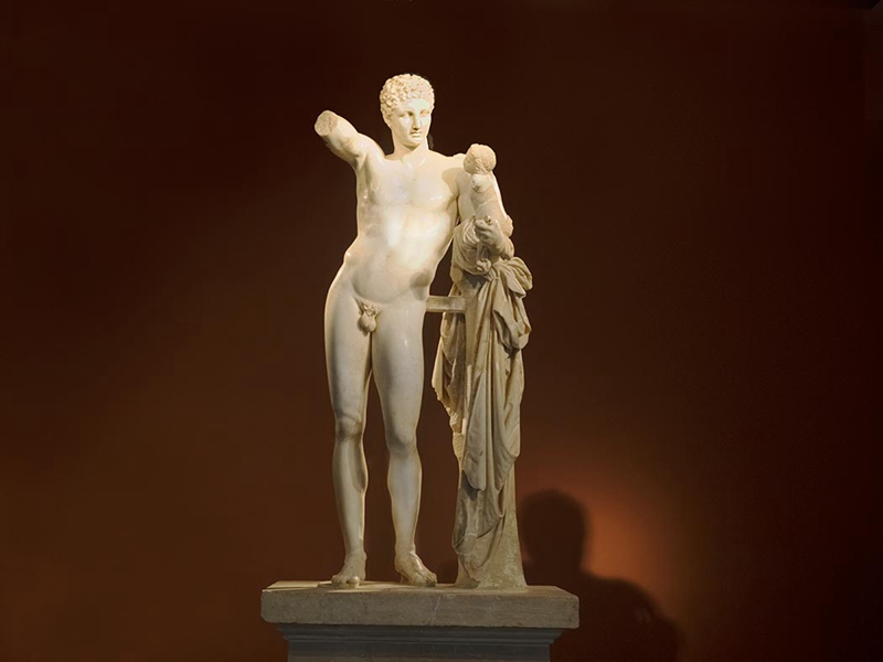 Greece-Olympia-Archaeological-Museum-sculpture-of-Hermes-of-Praxiteles