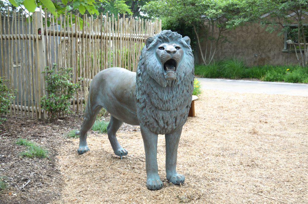 wildlife bronze Standing Lion Statue