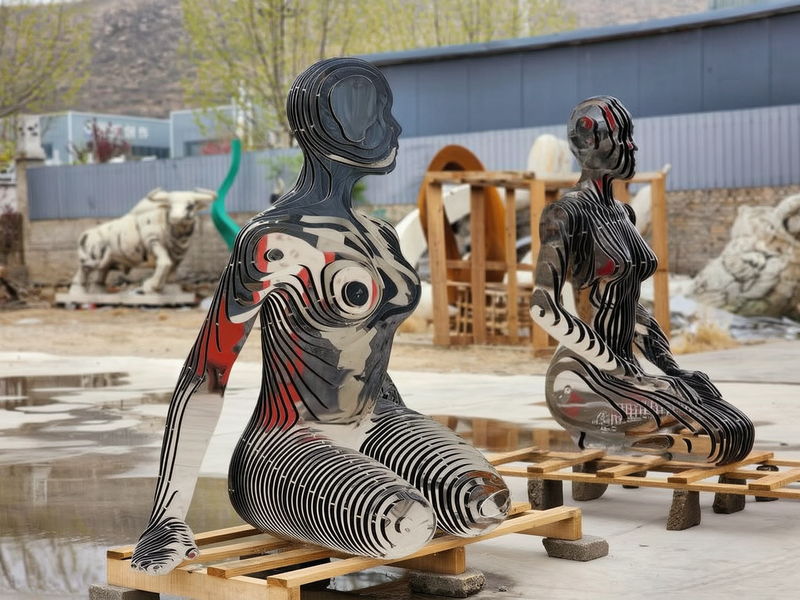 stainless steel disappearing sculpture for outdoors (1)
