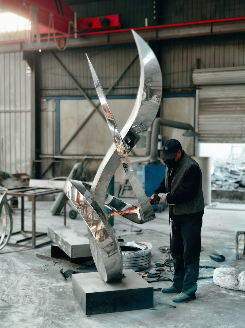 polishing process of metal sculpture