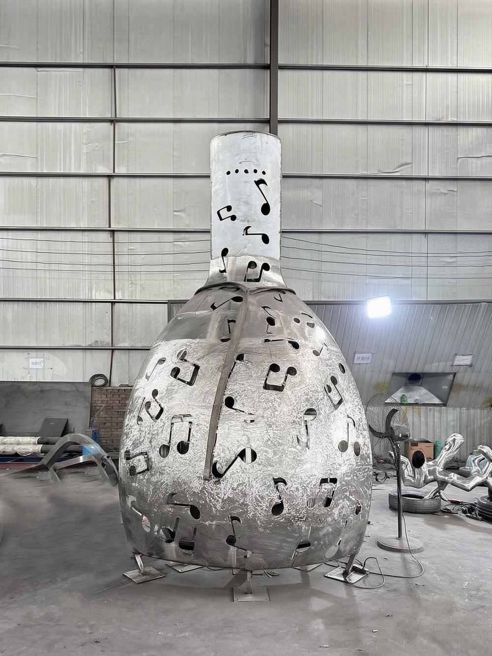 Pipa Musical Sculpture during production