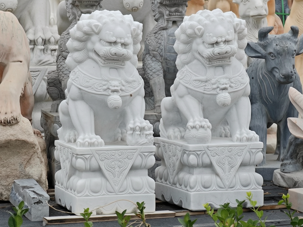Chinese Foo Dog Statue