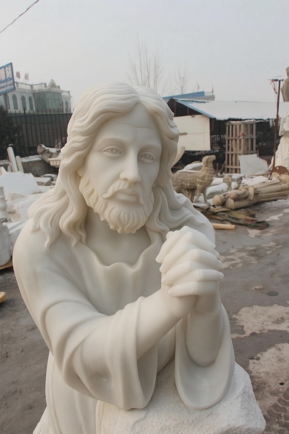 Kneeling in Prayer Jesus Statue for Church Garden for sale