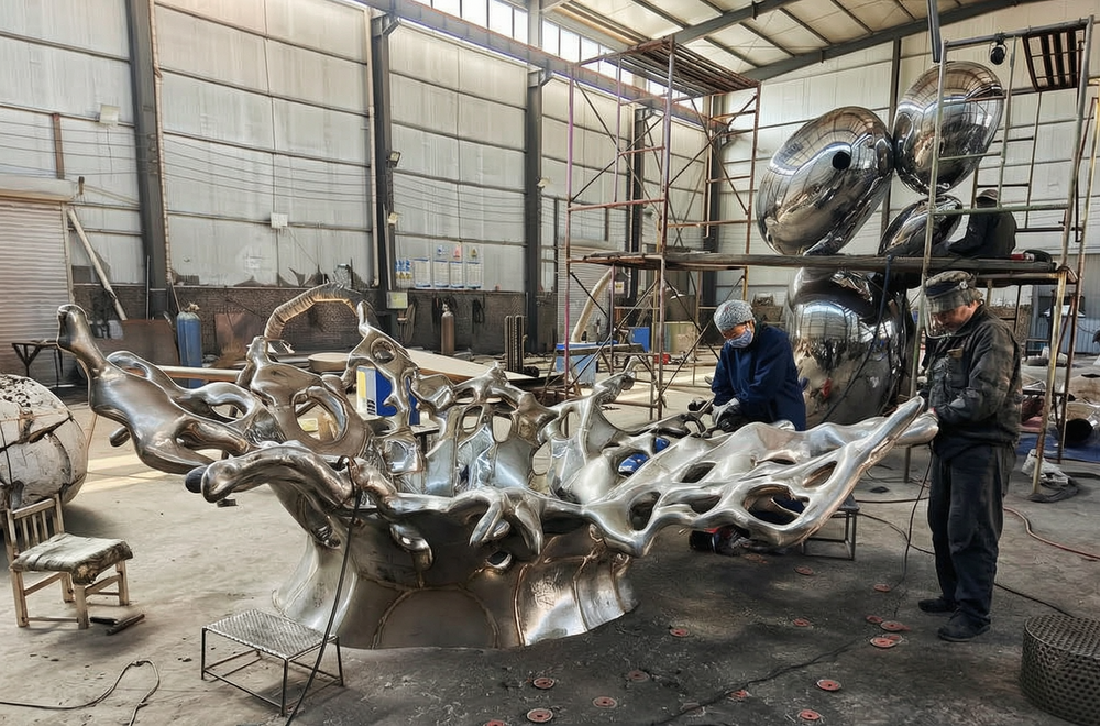 sculpture production