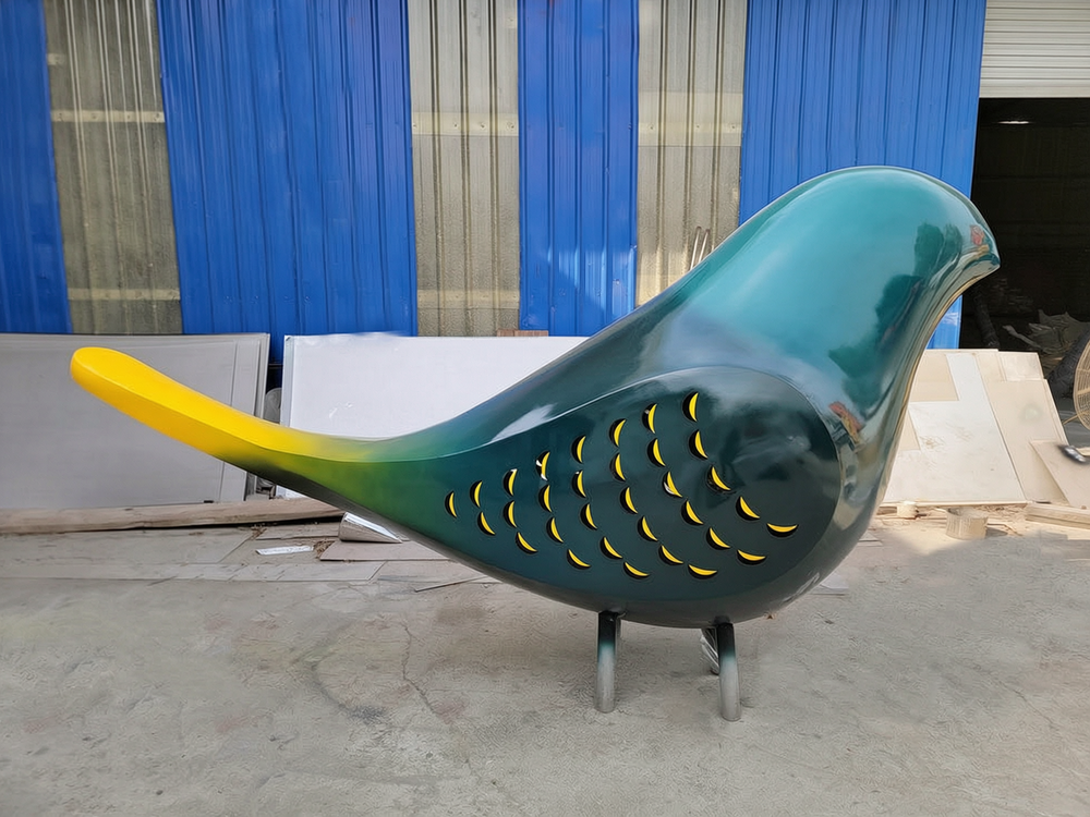 finished brid sculpture