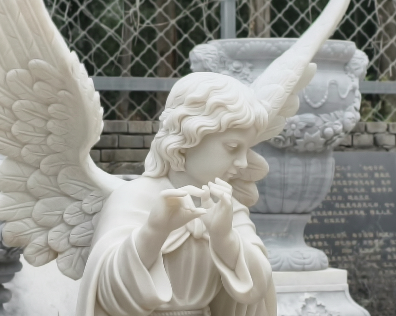 Lovely 3.5 Feet Marble Angel Statue