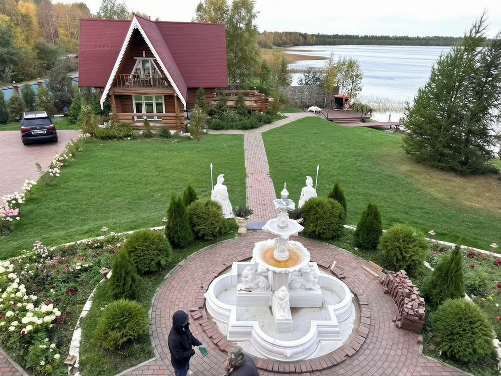 Russian marble lion fountain feedback